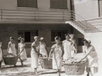 Ceste di pane per gli ospiti della colonia marina F. Ratti di Desio.