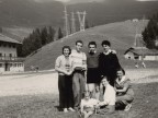 Giuseppe Merli con i colleghi in villeggiatura.